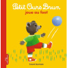 Petit Ours Brun joue au foot