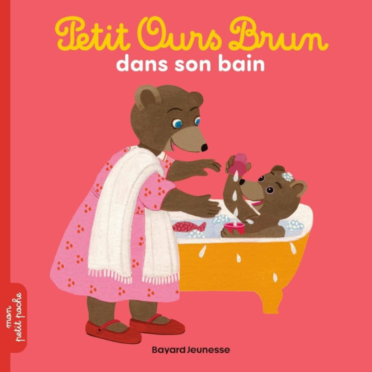 Petit Ours Brun dans son  bain